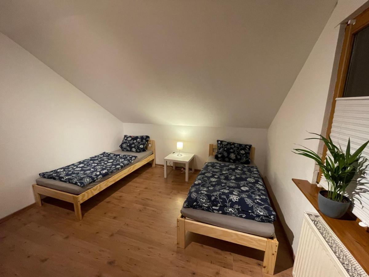 Ferienwohnung An Der Romantischen Strasse Direkt A3 Und A81 Eisingen  Exterior foto