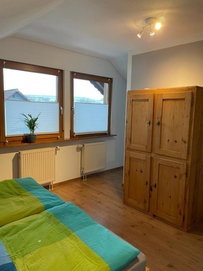Ferienwohnung An Der Romantischen Strasse Direkt A3 Und A81 Eisingen  Exterior foto