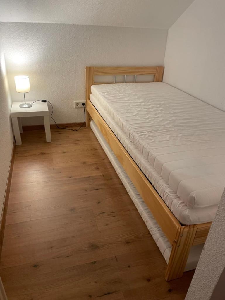 Ferienwohnung An Der Romantischen Strasse Direkt A3 Und A81 Eisingen  Exterior foto
